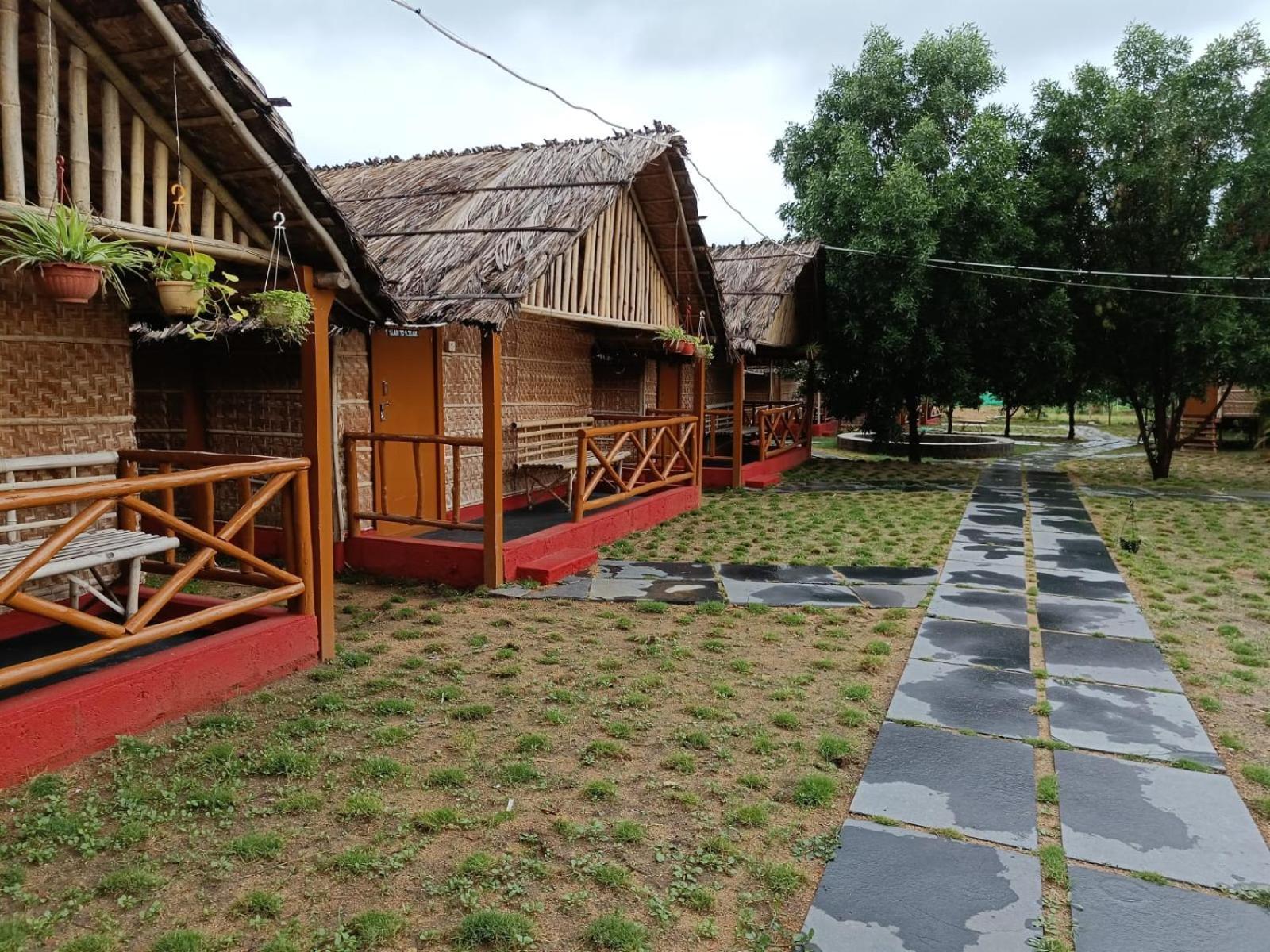 Hampi Wildstone Hotel Luaran gambar